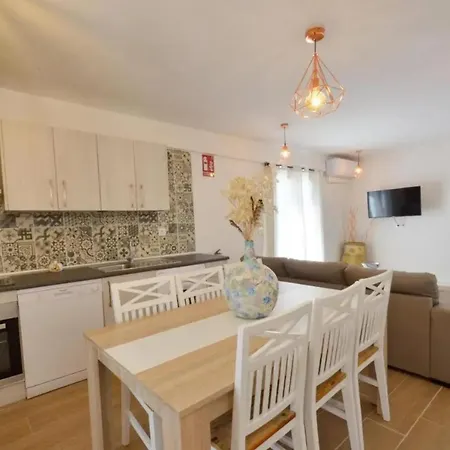 Elegant House With Pool In Alcaudete Sabariego