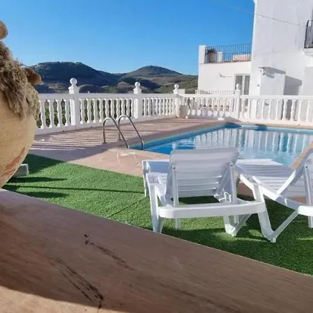 Elegant House With Pool In Alcaudete Sabariego
